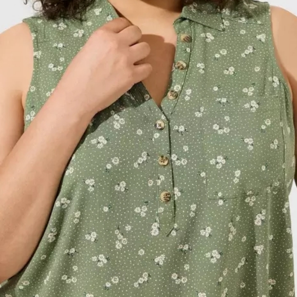 NWT Torrid Olive Floral Sleeveless Blouse - Picture 9 of 11